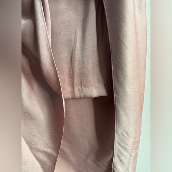 Wedding guest dress. Light pink. One shoulder. Cinched side. - Picture 7 of 9